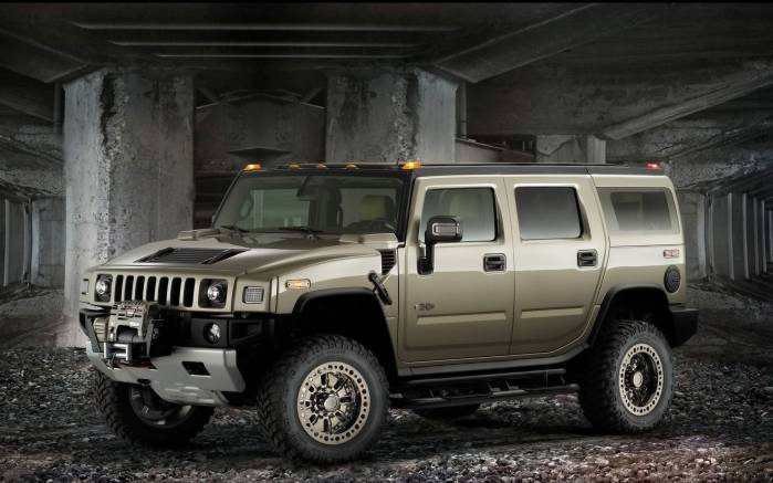 Широкоформатные обои Под землей Hummer H2, Под землей Хаммер (Hummer H2)