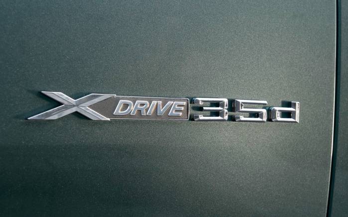 Широкоформатные обои BMW X6 xdrive 35d, БМВ Икс драйв (BMW X6 xdrive 35d)