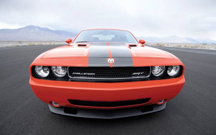 Широкоформатные обои Вид спереди Dodge Challenger SRT8 2008, Вид спереди Додж Челленджер (Dodge Challenger SRT8 2008)