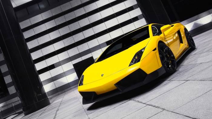 Широкоформатные обои Задный часть Lamborghini gallardo gt600, Желтый Lamborghini gallardo gt600 в помещении