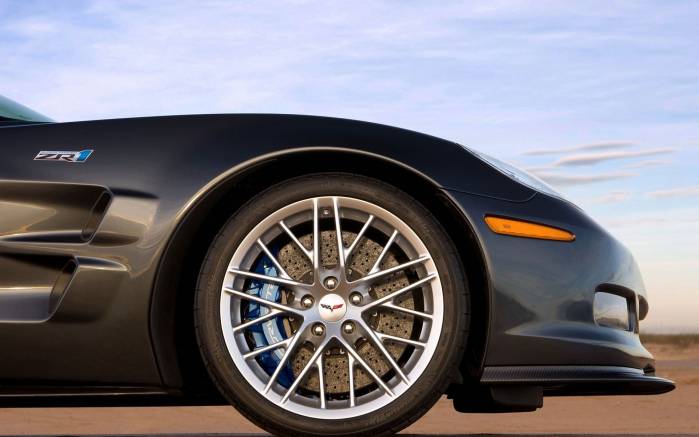 Широкоформатные обои Колесо Chevrolet Corvette ZR1 2009, Колесо Шевроле Корвет (Chevrolet Corvette ZR1 2009)