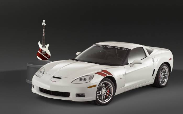 Широкоформатные обои Гитара и Chevrolet Corvette C6 Z06 Ron Fellows, Гитара и Шевроле Корвет Рон Фелловс (Chevrolet Corvette C6 Z06 Ron Fellows)
