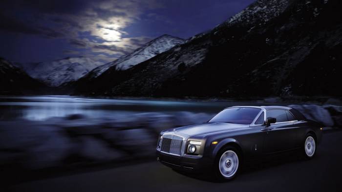 Широкоформатные обои Ночное затмение, Ночное затмение и Rolls royce phantom coupe