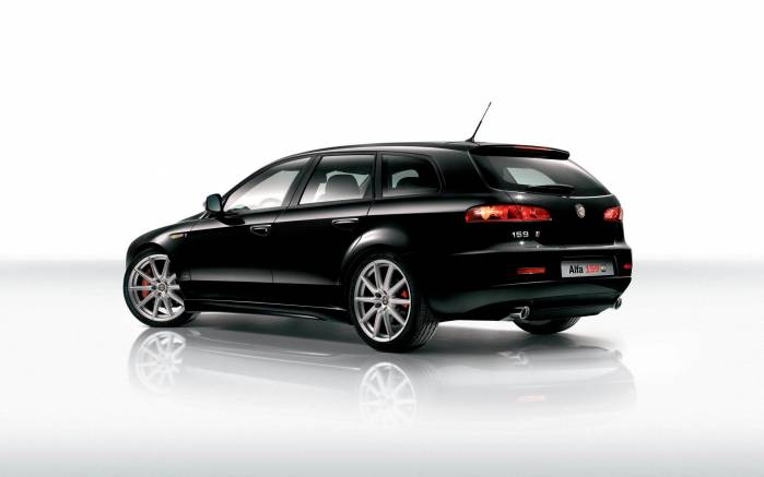 Широкоформатные обои Alfa Romeo 159 TI, Альфа Ромео вид сзади (Alfa Romeo 159 TI)