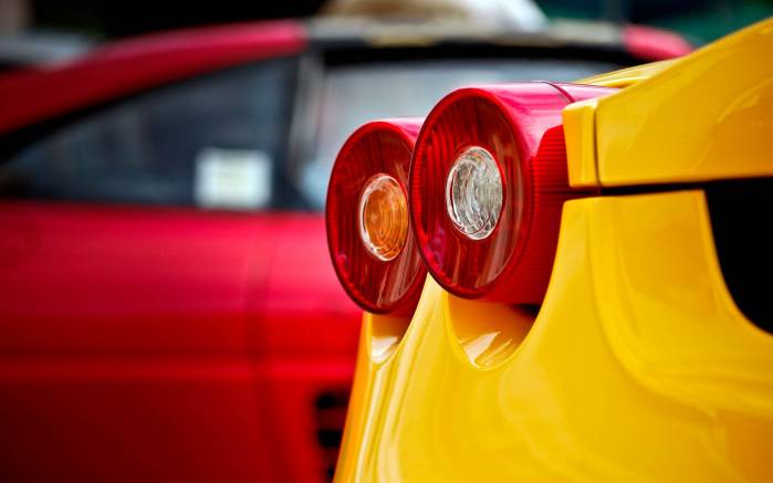 Широкоформатные обои Желтая Ferrari Passion, Задние фонари Феррари Пэшн (Ferrari Passion)