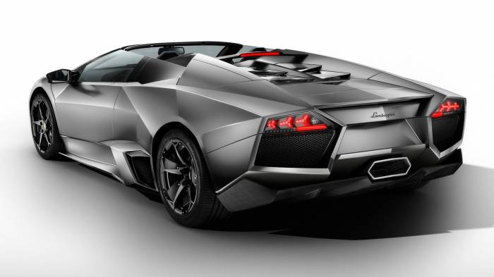 Широкоформатные обои Задняя часть Lamborghini reventon roadster rear, Lamborghini reventon roadster rear металлического цвета