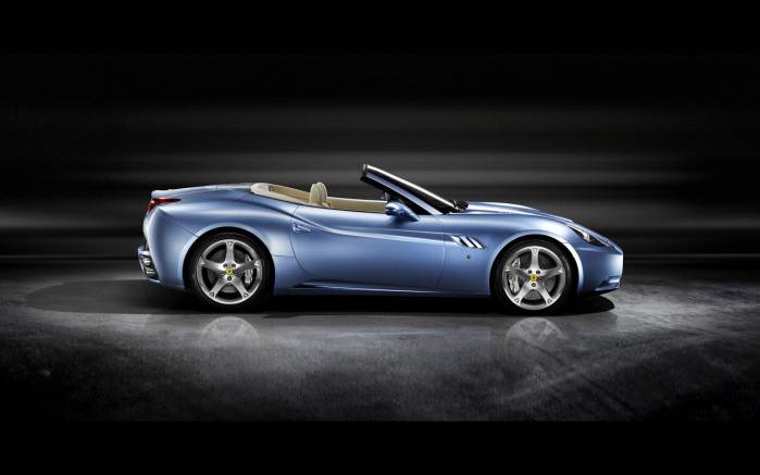 Широкоформатные обои Вид сбоку Ferrari GT California, Вид сбоку Феррари Калифорния (Ferrari GT California)
