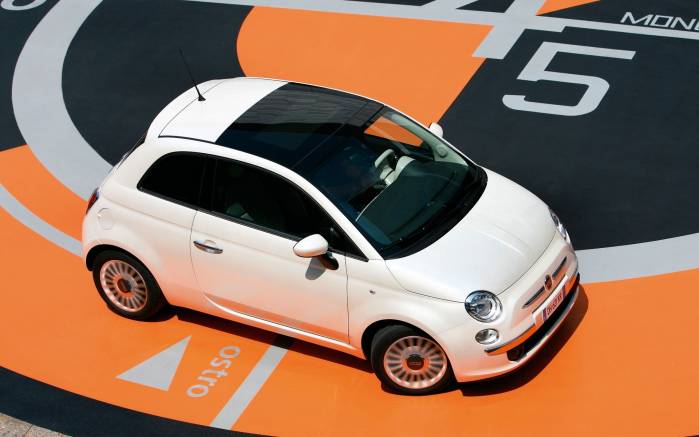 Широкоформатные обои Вид сверху Fiat 500, Вид сверху Фиат 500 (Fiat 500)