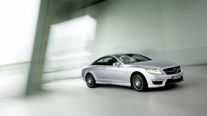 Широкоформатные обои Mercedes CL63 AMG 2011, Из простор вселенной