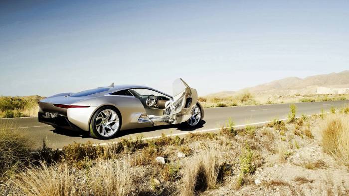 Широкоформатные обои Jaguar c x75 concept, Jaguar c x75 concept на дороге