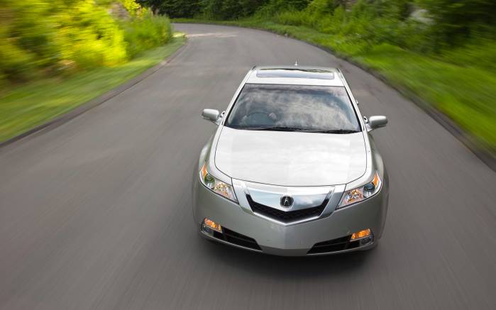 Широкоформатные обои Acura TL 2009 на скорости вид спереди, Акура (Acura TL 2009)