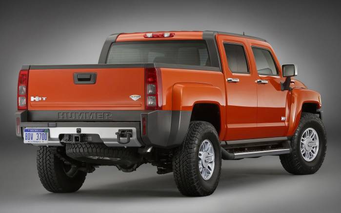 Широкоформатные обои Вид сзади Hummer H3T, Вид сзади Хаммер (Hummer H3T)
