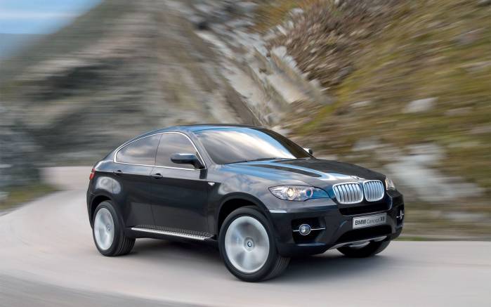 Широкоформатные обои BMW X6 Concept, На скорости БМВ Концепт (BMW X6 Concept)
