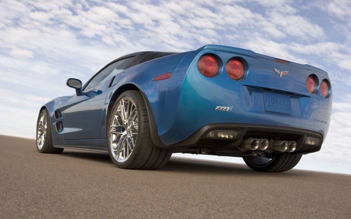 Широкоформатные обои Труба Chevrolet Corvette ZR1, Выхлопная труба Шевроле Корвет (Chevrolet Corvette ZR1 2009)