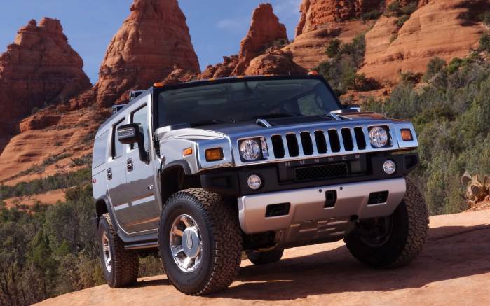 Широкоформатные обои В каньоне Hummer H2, В каменном каньоне Хаммер (Hummer H2)