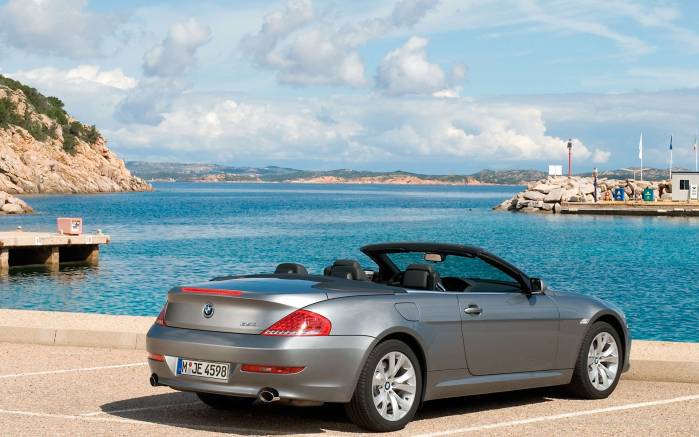 Широкоформатные обои На море Bmw 650i Coupe, На море БМВ (Bmw 650i Coupe)