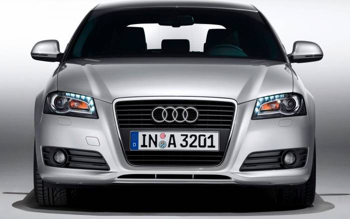 Широкоформатные обои Audi A3 2009 вид спереди, Вид спереди Ауди А3 (Audi A3 2009)