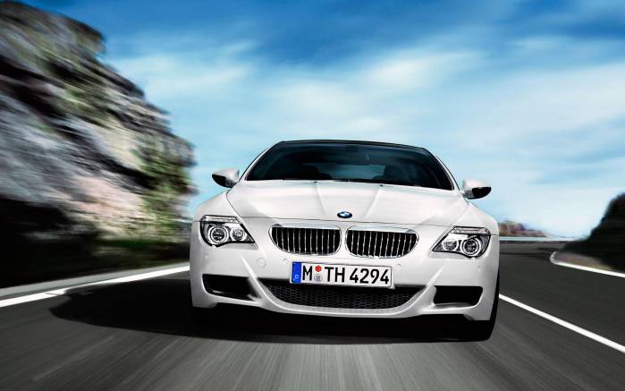 Широкоформатные обои Вид спереди BMW M6 Competition, Колесо БМВ М6 Компетишн (BMW M6 Competition)