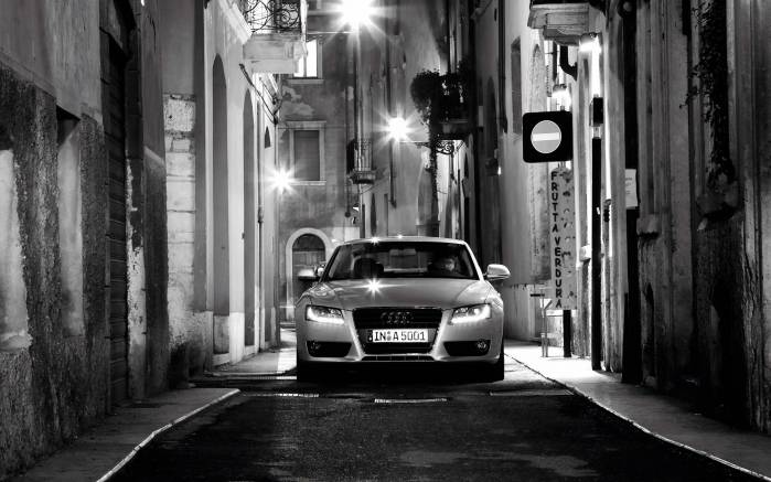 Широкоформатные обои Audi A5 на улице, Ауди А5 на улице (Audi A5)
