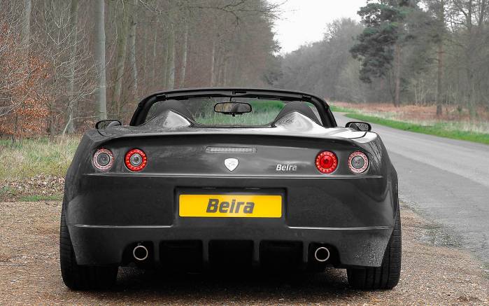Широкоформатные обои Вид сзади Breckland Beira, Вид сзади Брекланд Бейра (Breckland Beira)