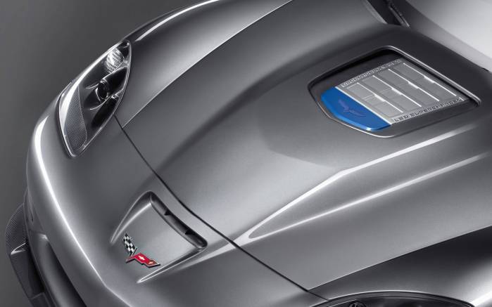 Широкоформатные обои Капот Chevrolet Corvette ZR1 2009, Капот Шевроле Корвет (Chevrolet Corvette ZR1 2009)