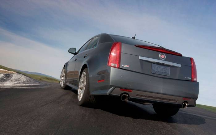 Широкоформатные обои Вид сзади Cadillac CTS 2009, Вид сзади Кадиллак (Cadillac CTS 2009)