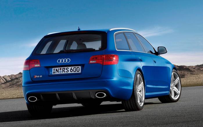 Широкоформатные обои Синий Audi RS6 Avant 2008, Вид сзади синего Ауди (Audi RS6 Avant 2008)