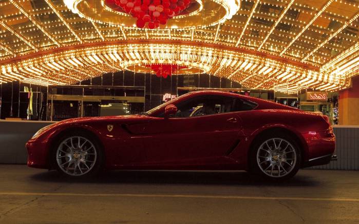 Широкоформатные обои Ночные огни Ferrari 599 GTB, Ночные огни Феррари 599 (Ferrari 599 GTB)
