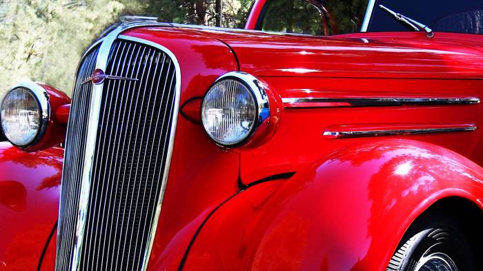 Широкоформатные обои Классическая машина, Красивый классический красный автомобиль