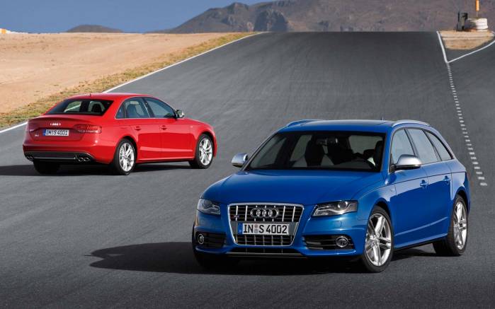 Широкоформатные обои Два Audi S4 Avant, Вид спереди Ауди (Adi S4 Avantu)