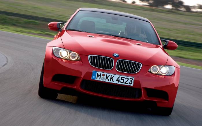 Широкоформатные обои Красный BMW M3, Красный БМВ М3 (BMW M3 Coupe)