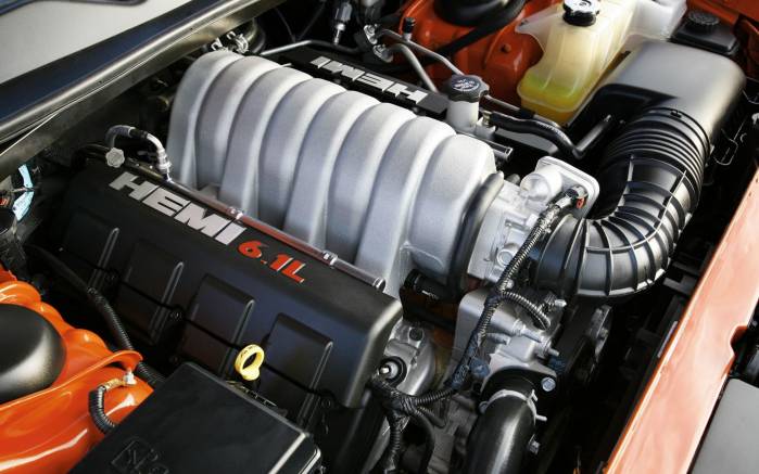 Широкоформатные обои Двигатель Dodge Challenger SRT8 2008, Двигатель Додж Челленджер (Dodge Challenger SRT8 2008)