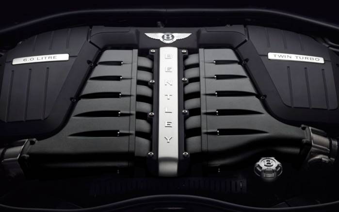 Широкоформатные обои Двигатель Bentley Continental Flying Spur, Двигатель Континенталь Флаин Спар (Bentley Continental Flying Spur)