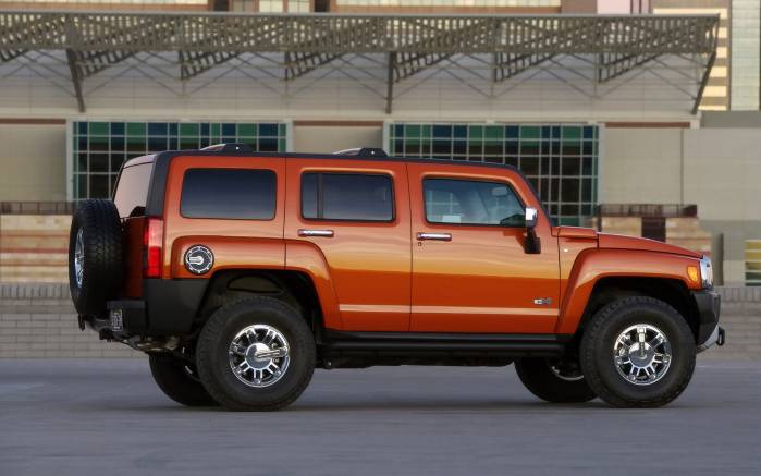 Широкоформатные обои Вид сбоку Hummer H3, Вид сбоку Хаммер (Hummer H3)