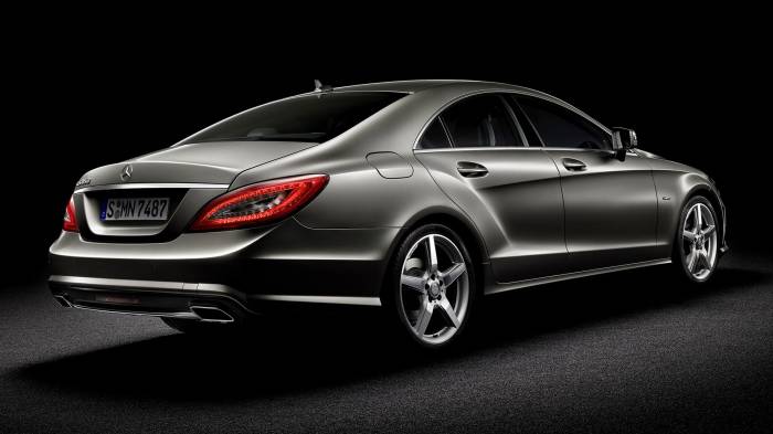 Широкоформатные обои Mercedes CLS сзади, Задний вид Mercedes CLS