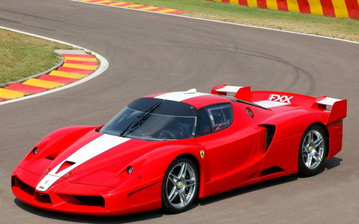 Широкоформатные обои На трассе Ferrari FXX evo, На трассе Феррари (Ferrari FXX evo)
