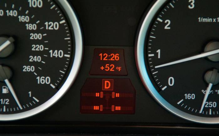 Широкоформатные обои Приборы BMW X6 xdrive, Приборная панель БМВ (BMW X6 xdrive)