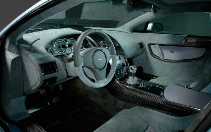 Широкоформатные обои Aston Martin Vantage V12 интерьер, Интерьер Астон Мартин Вантаж (Aston Martin Vantage V12)