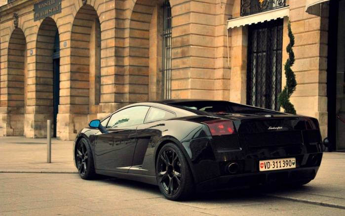 Широкоформатные обои Черный Ламборджини, Ламборджини вид сзади (Lamborghini)