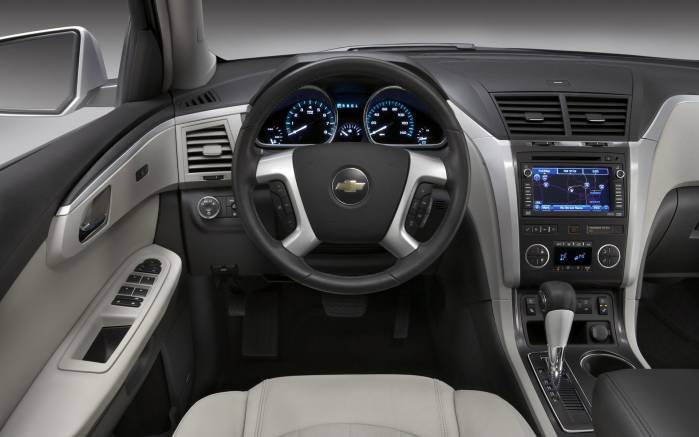 Широкоформатные обои Руль Chevrolet Traverse 2009, Руль Шевроле Траверс (Chevrolet Traverse 2009)