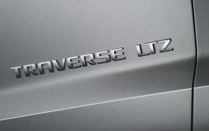 Широкоформатные обои Логотип Chevrolet Traverse 2009, Логотип Шевроле Траверс (Chevrolet Traverse 2009)