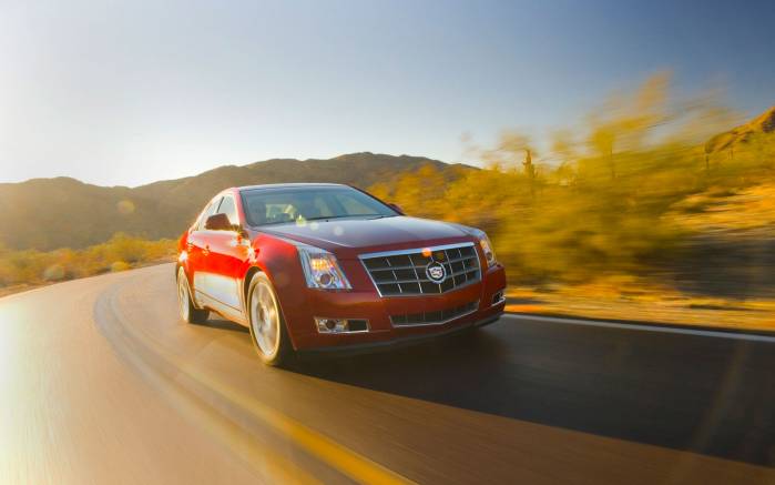 Широкоформатные обои На дороге Cadillac CTS 2008, На дороге Кадиллак (Cadillac CTS 2008)