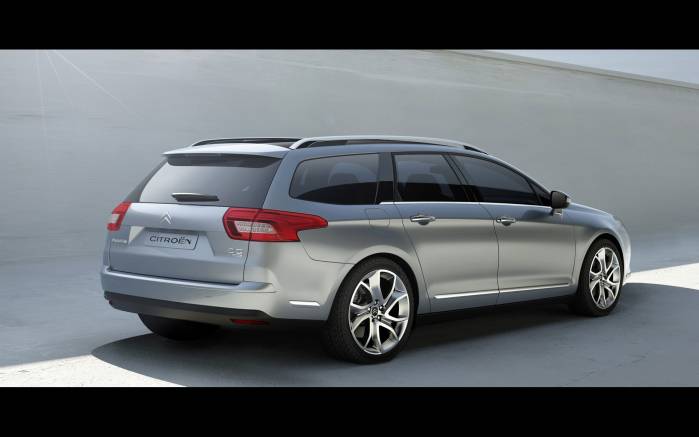 Широкоформатные обои Серебристый Citroen C5 2008, Серебристый Ситроен (Citroen C5 2008)