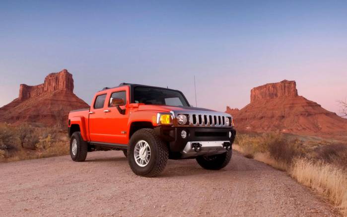 Широкоформатные обои На холме Hummer H3T, На холме Хаммер (Hummer H3T)