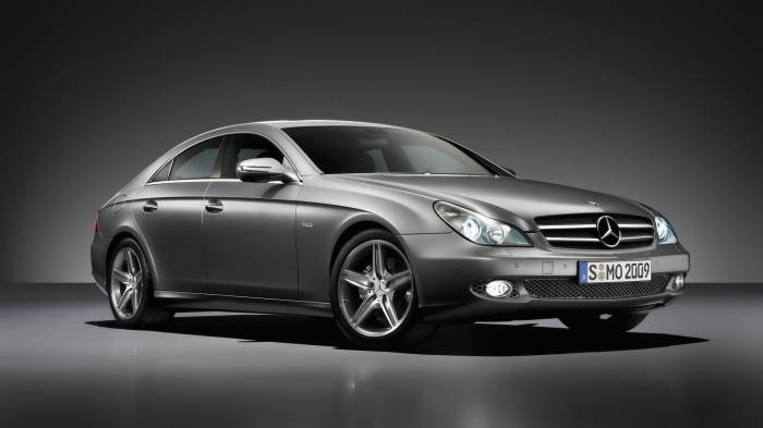Широкоформатные обои Превосходный Mercedes benz cls 2009, Правая сторона Mercedes benz cls 2009