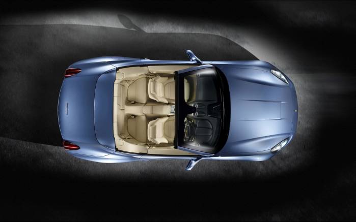 Широкоформатные обои Вид сверху Ferrari GT California, Вид сверху Феррари Калифорния (Ferrari GT California)