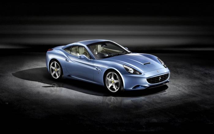 Широкоформатные обои Под углом Ferrari GT California, Под углом Феррари Калифорния (Ferrari GT California)