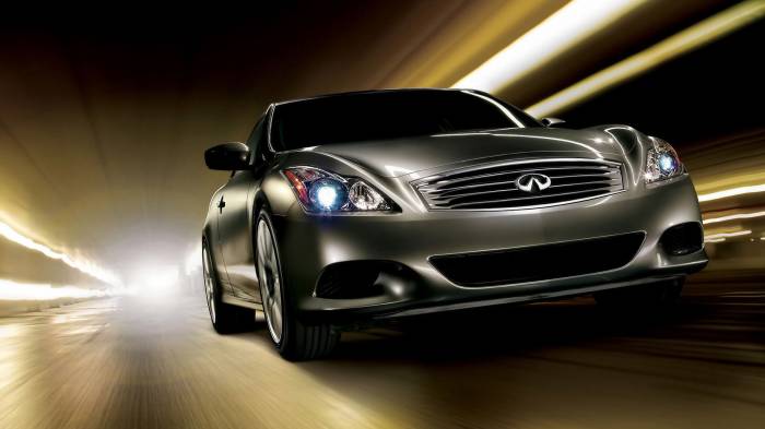 Широкоформатные обои Infiniti g37, Серебреная infiniti g37