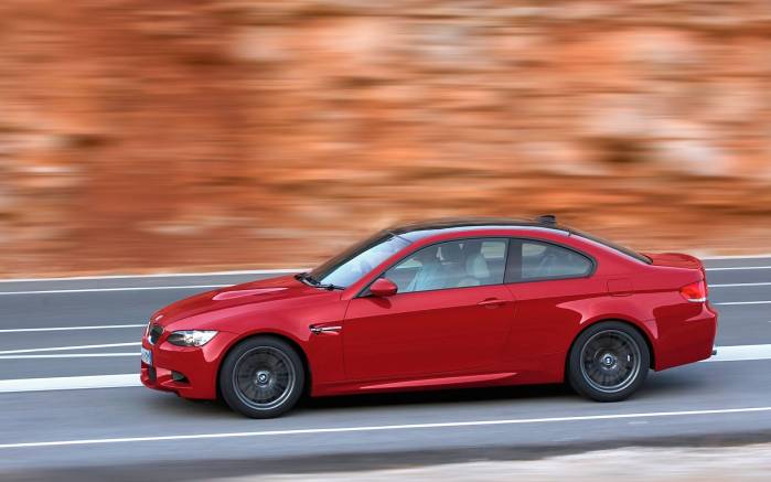 Широкоформатные обои Вид сбоку BMW M3, Вид сбоку БМВ М3 (BMW M3 Coupe 2008)