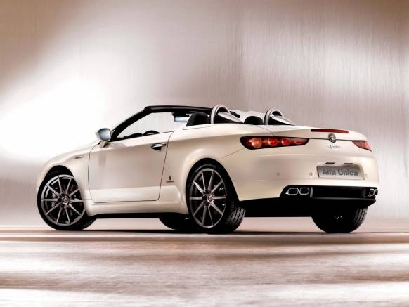 Широкоформатные обои Alfa Unique, Альфа Уник вид сзади (Alfa Unique)
